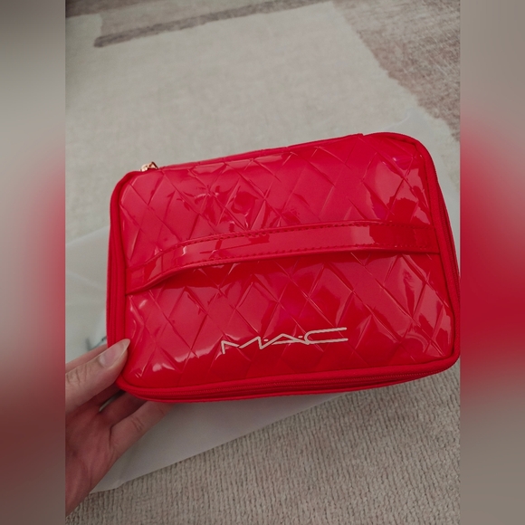 MAC Cosmetics Makeup Case - Picture 2 of 5